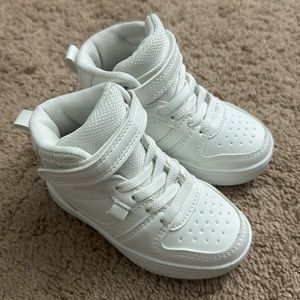 Baby Toddler Sneakers Size 6